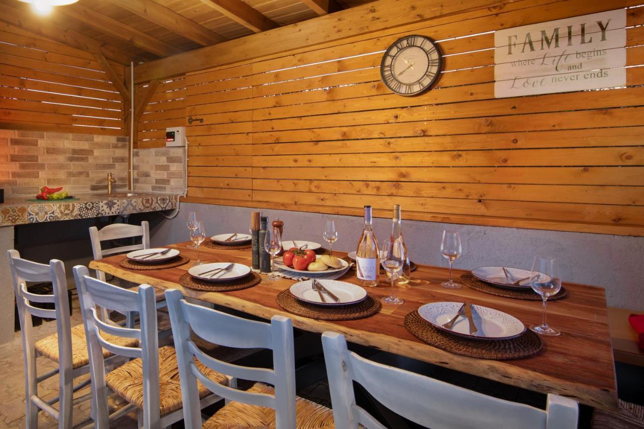 Villa Serenity - Off Grid Villa Pouládes Eksteriør billede